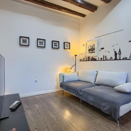 Appartement Charming Sol Attic à Madrid Extérieur photo