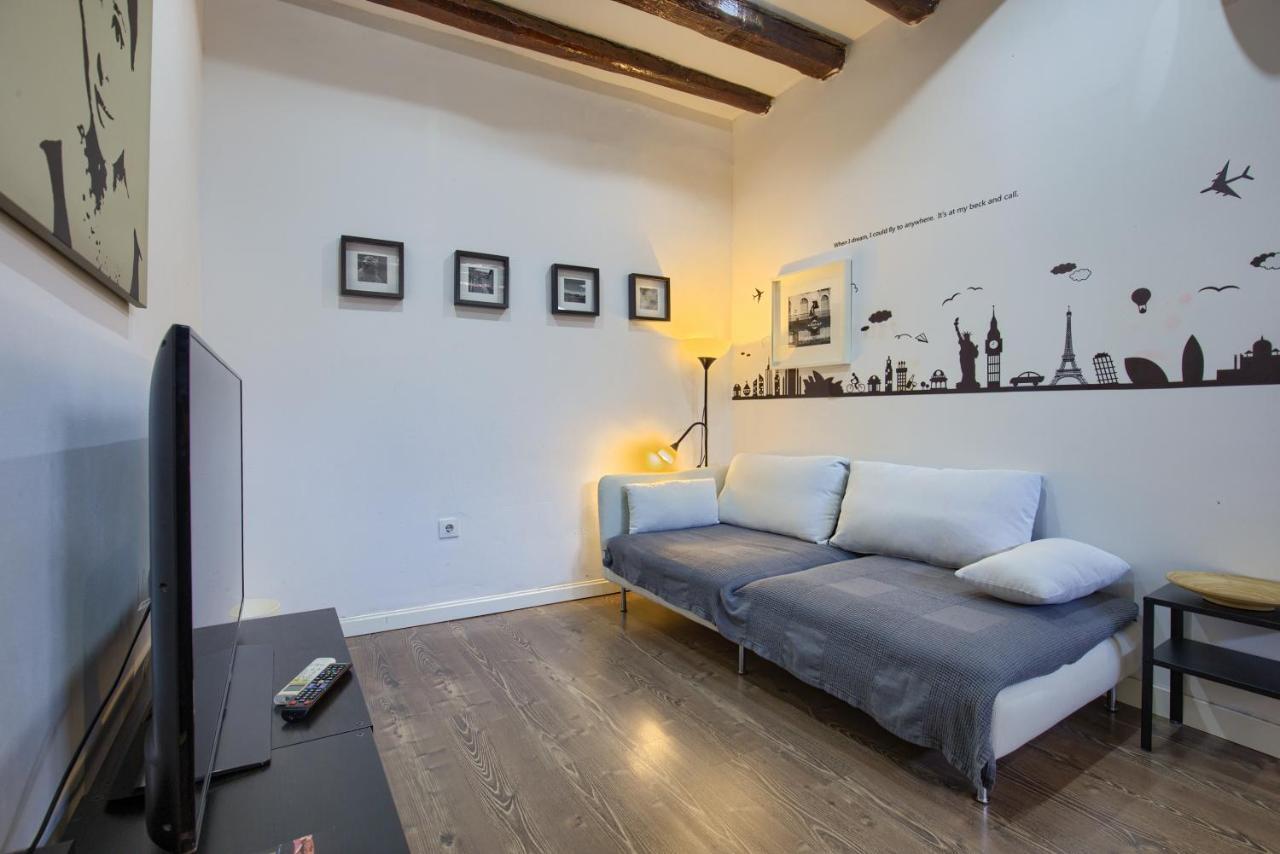 Appartement Charming Sol Attic à Madrid Extérieur photo