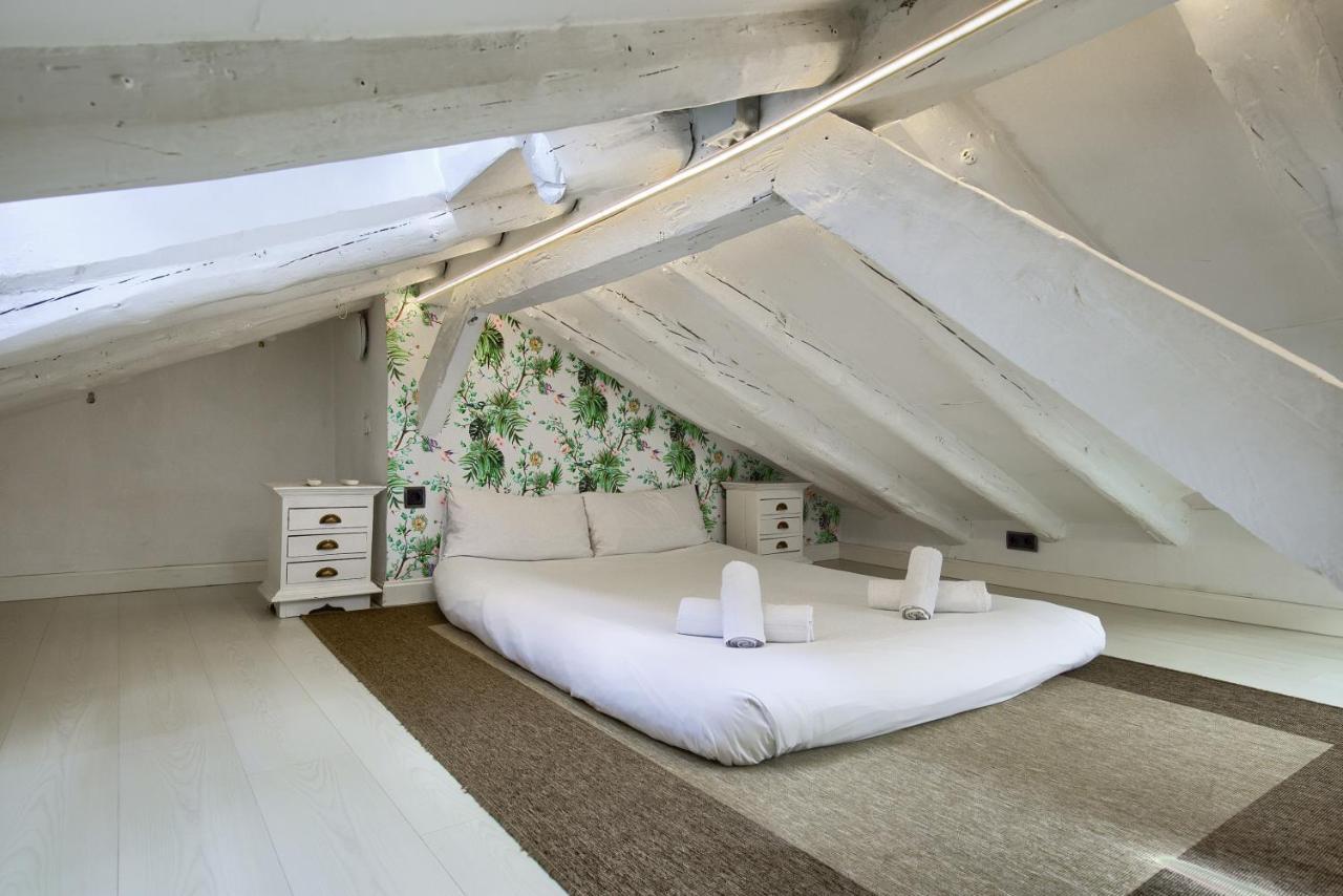 Appartement Charming Sol Attic à Madrid Extérieur photo